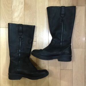 Black Leather Keen boots